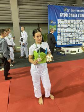 Haya Veinhandl Obaid zasije na Evropskem Kadetskem Pokalu v Gyoru Zgodovinski uspeh za Judo klub Komenda (4)